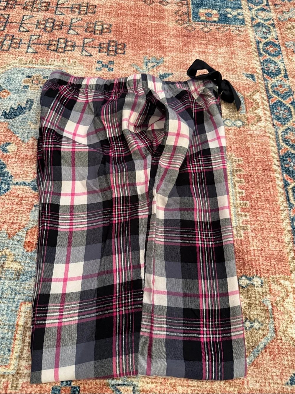 Victoria's Secret Black, Gray & Pink Plaid Pajama Set